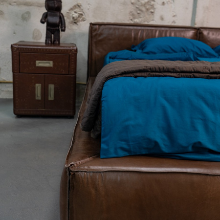 Двуспальные кровати в стиле лофт – Кровать Leather Cloud Bed